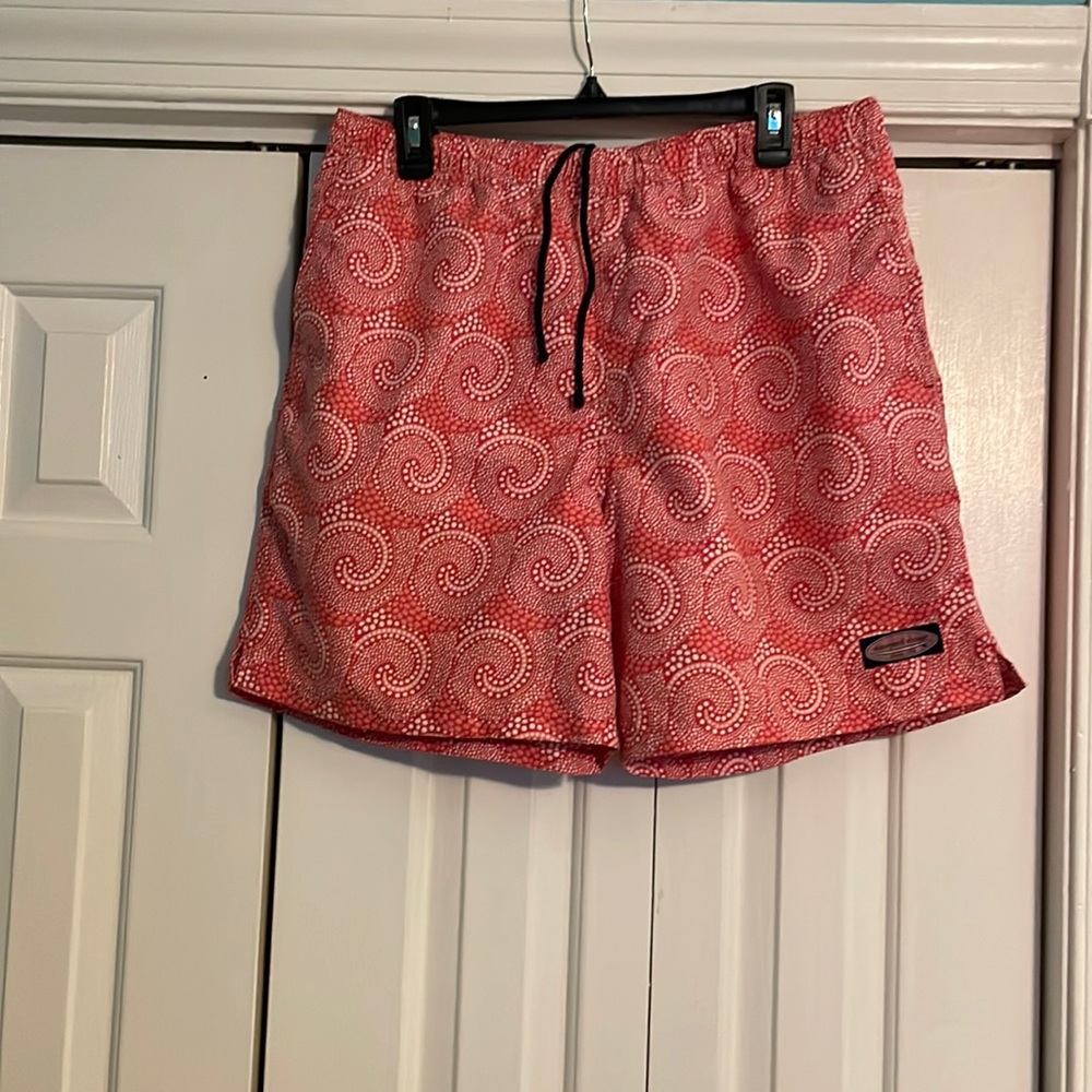 Mens large Vineyard Vines swim trunks.